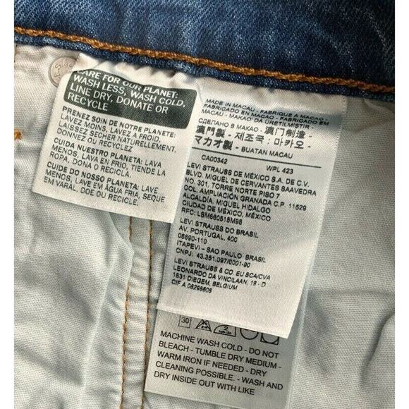 Levi's 501 Shorts Women Size 32/14 High Rise Frayed Raw Hem Button Fly Denim New - Picture 7 of 9